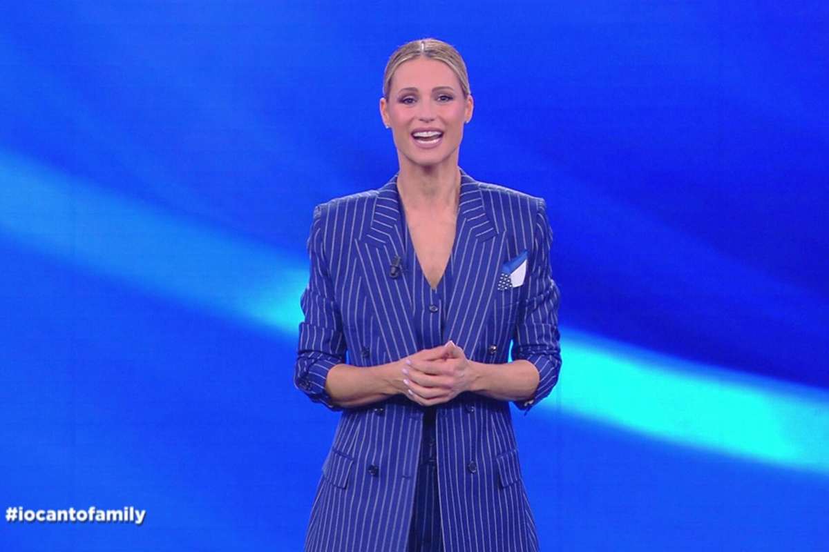 Michelle Hunziker conduzione Io Canto