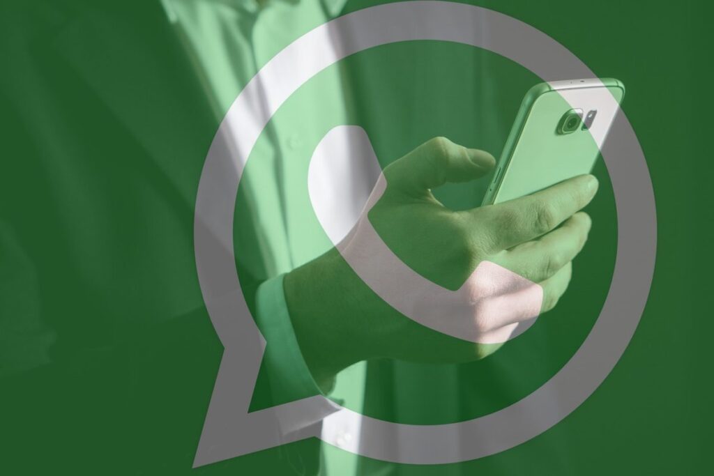 WhatsApp blinda le chat